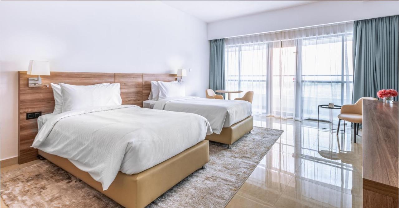 Pyramisa Hotel Apartments Dubai Exterior foto